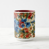 Italiaanse weelderige rode en blauwe bloemen met w mok (Midden)