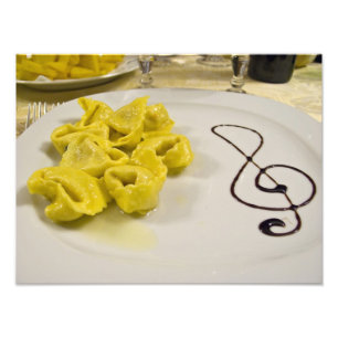 Italië, Cento. Een bord kaas tortellini Foto Afdruk