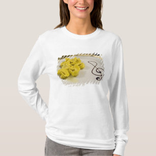 Italië, Cento. Een bord kaas tortellini T-shirt