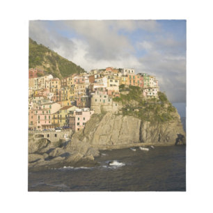 Italië, Cinque Terre, Manarola. Dorp op klif. Notitieblok