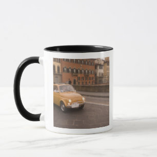 Italië, Florence. Fiat 800 Rally steekt Arno over Mok