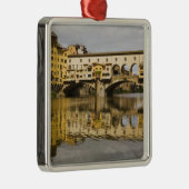 Italië, Florence, Reflectie in de Arno Metalen Ornament (Rechts)