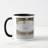 Italië, Florence, Rowing Sculls met Mok (Links)