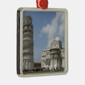 Italië, Pisa. Leaning Tower of Pisa en Metalen Ornament (Rechts)
