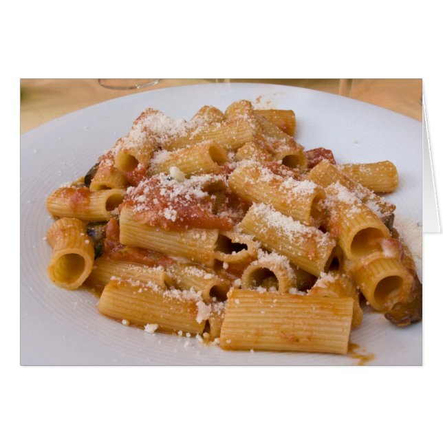 Italië, Positano. Displayplaat van rigatoni. (Voorkant Horizontaal)