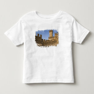 Italië, provincie Brescia, Sirmione. Kasteel Kinder Shirts