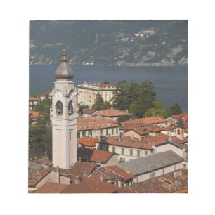 Italië, provincie Como, Menaggio. Gezicht op het d Notitieblok