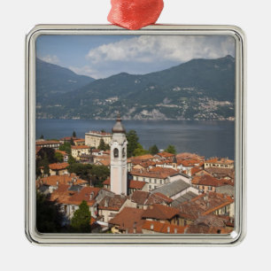 Italië, Provincie Como, Menaggio. Gezicht op stad  Metalen Ornament