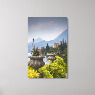 Italië, Provincie Lecco, Varenna. Villa Monastero, Canvas Afdruk
