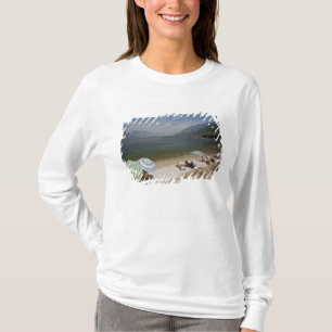 Italië, provincie Verona, Brenzone. Meer Garda T-shirt
