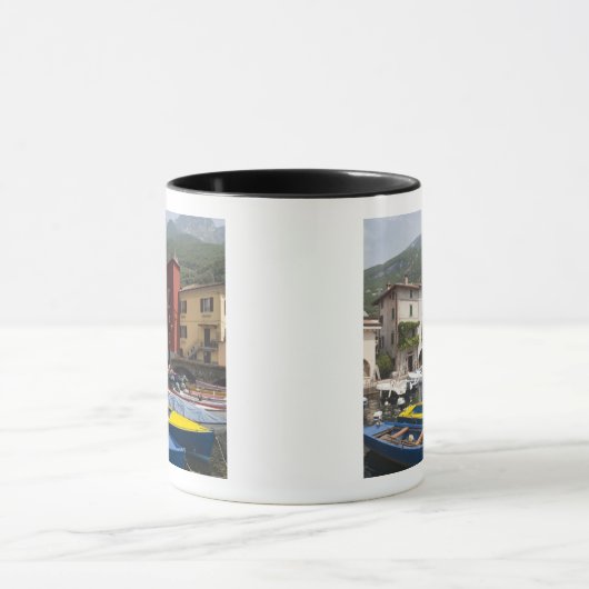 Italië, provincie Verona, Malcesine. Cassone 2 Mok (Midden)