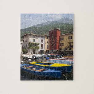 Italië, provincie Verona, Malcesine. Oude Cassone Legpuzzel