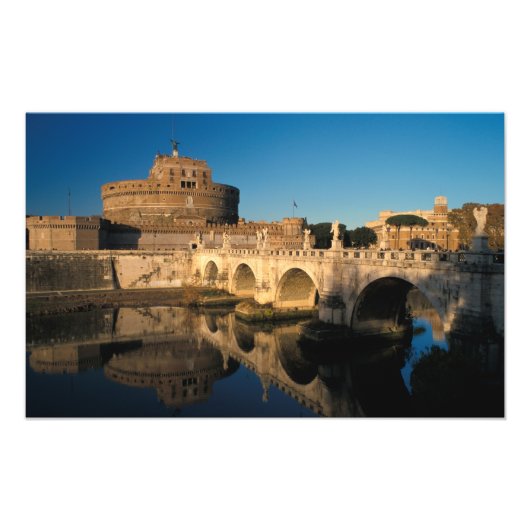 Italië, Rome, Castel Sant'Angelo en de rivier de Foto Afdruk (Voorkant)