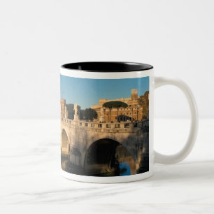 Italië, Rome, Castel Sant'Angelo en rivier Tweekleurige Koffiemok