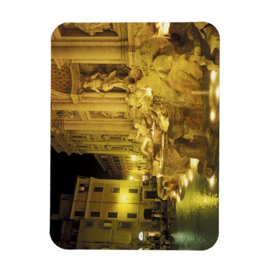 Italië, Rome. Trevi-fontein 's nachts. Magneet (Verticaal)