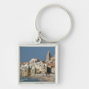 Italië, Sicilië, Cefalu, Stadsgezicht met Duomo va Sleutelhanger