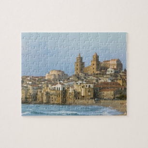 Italië, Sicilië, Cefalu, Uitzicht met Duomo van 2 Legpuzzel