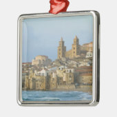 Italië, Sicilië, Cefalu, Uitzicht met Duomo van 2 Metalen Ornament (Links)