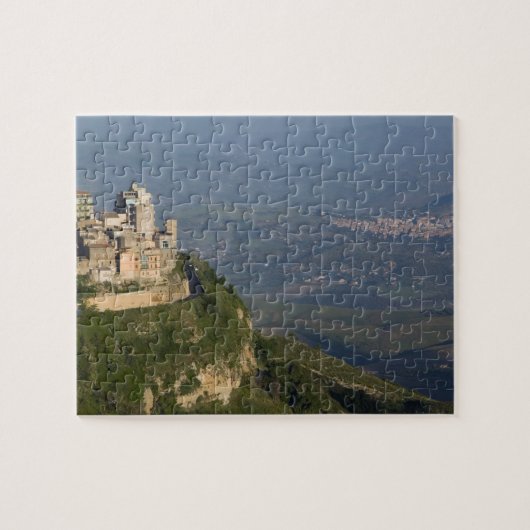 Italië, Sicilië, Enna, Uitzicht van de stad Rocca  Legpuzzel (Horizontaal)