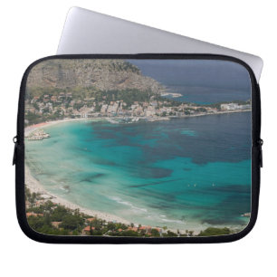 Italië, Sicilië, Mondello, Uitzicht op het strand Laptop Sleeve