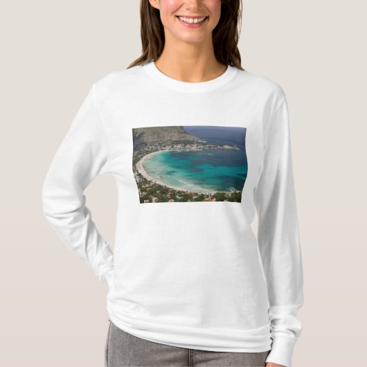 Italië, Sicilië, Mondello, Uitzicht van het strand T-shirt (Voorkant)