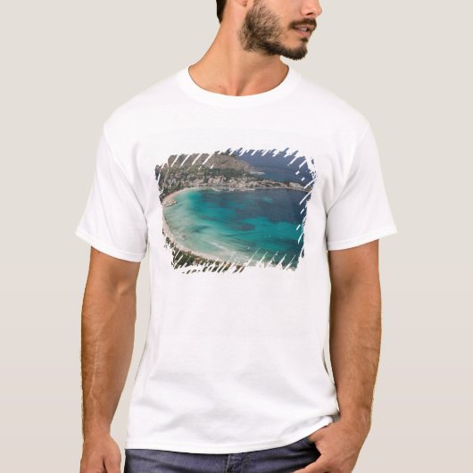 Italië, Sicilië, Mondello, Uitzicht van het strand T-shirt (Voorkant)