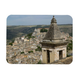 ITALIË, Sicilië, RAGUSA IBLA: Gezicht op stad en S Magneet