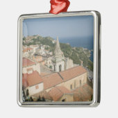 ITALIË, Sicilië, TAORMINA: Uitzicht naar Piazza IX Metalen Ornament (Links)