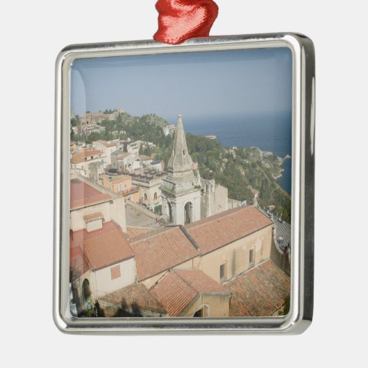 ITALIË, Sicilië, TAORMINA: Uitzicht naar Piazza IX Metalen Ornament (Links)