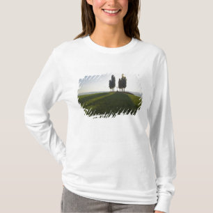 Italië, Toscane, Cypress Trees in Toscane met T-shirt