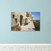 Italië, Toscane, Pienza. Buitenste loopbrug rondom Canvas Afdruk (Insitu (Houten vloer))