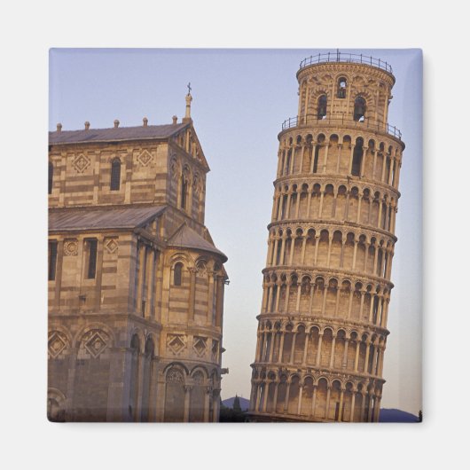 Italië, Toscane, Pisa Leaning Tower of Pisa en Magneet (Voorkant)