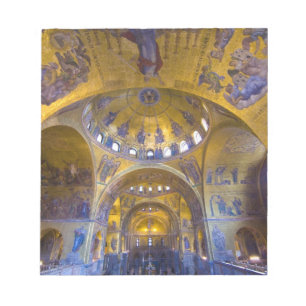 Italië, Venetië. Binnenkant van de St. Marks kat Notitieblok