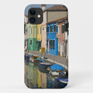 Italië, Venetië, Burano. Kleurrijke huizen langs 2 iPhone 11 Hoesje