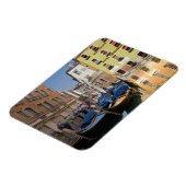 Italië, Venetië, gondels langs het kanaal Magneet (Linkerzijde)