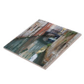 Italië, Venetië, Reflecties en de kleine brug van Tegeltje (Zijkant)