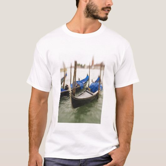 Italië, Venetië, selectieve focus van Gondola in d T-shirt (Voorkant)