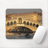 Italië, Veneto, Venetië, Canal Grande en Rialto Muismat (Met muis)