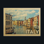 Italië Venice Briefkaart Vintage Revel<br><div class="desc">Het Italiaanse Venetië-ontwerp in de Vintage Travel-stijl met een uitzicht met gondels.</div>