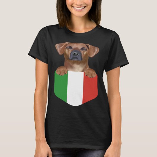 Italy Flag Rhodesian Ridgeback Dog In Pocket T-shirt (Voorkant)