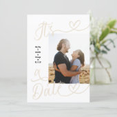 It's A Date | 4 Photo | Calligraphy Wedding Save The Date (Staand voorkant)