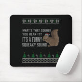 Its A Funny Squeaky Sound Funny Squirrel Christmas Muismat (Met muis)
