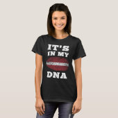Its In My DNA Latvian Flag Latvia T-shirt (Voorkant volledig)