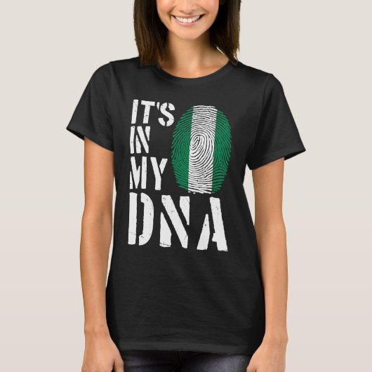 It's In My DNA Nigerian Flag Fingerprint BHM Afro T-shirt (Voorkant)