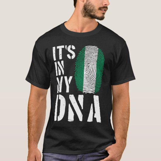 It's In My DNA Nigerian Flag Fingerprint BHM Afro  T-shirt (Voorkant)