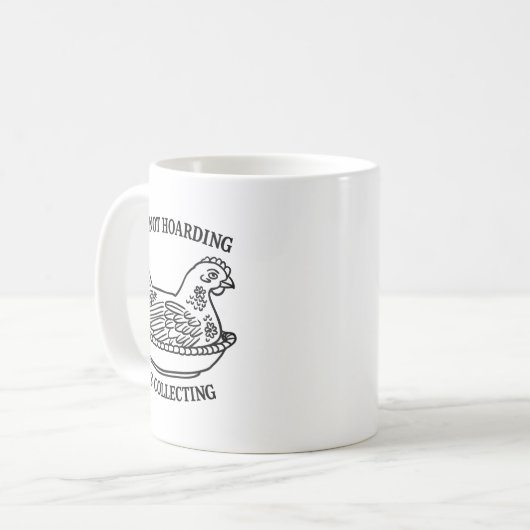 It's Not Hoarding It's Collecting Hen On Nest Coll Koffiemok (Voorkant links)