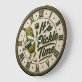 It's Pickle Time Cute Pickle Character Grote Klok (Hoek)