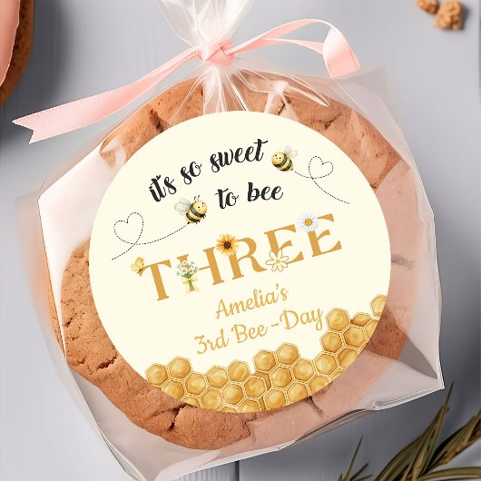 It's So Sweet To Bee 3rd Birthday Ronde Sticker