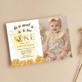 It's So Sweet To Bee Photo 1st Birthday Invitation Kaart