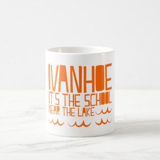 Ivanhoe School door de mok van het meer koffie